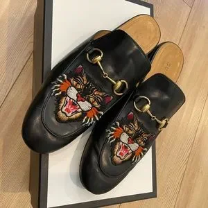Gucci Mules angry cat Gucci Beige Coated Canvas GG Supreme Angry Cat Slide Flats  main image 3